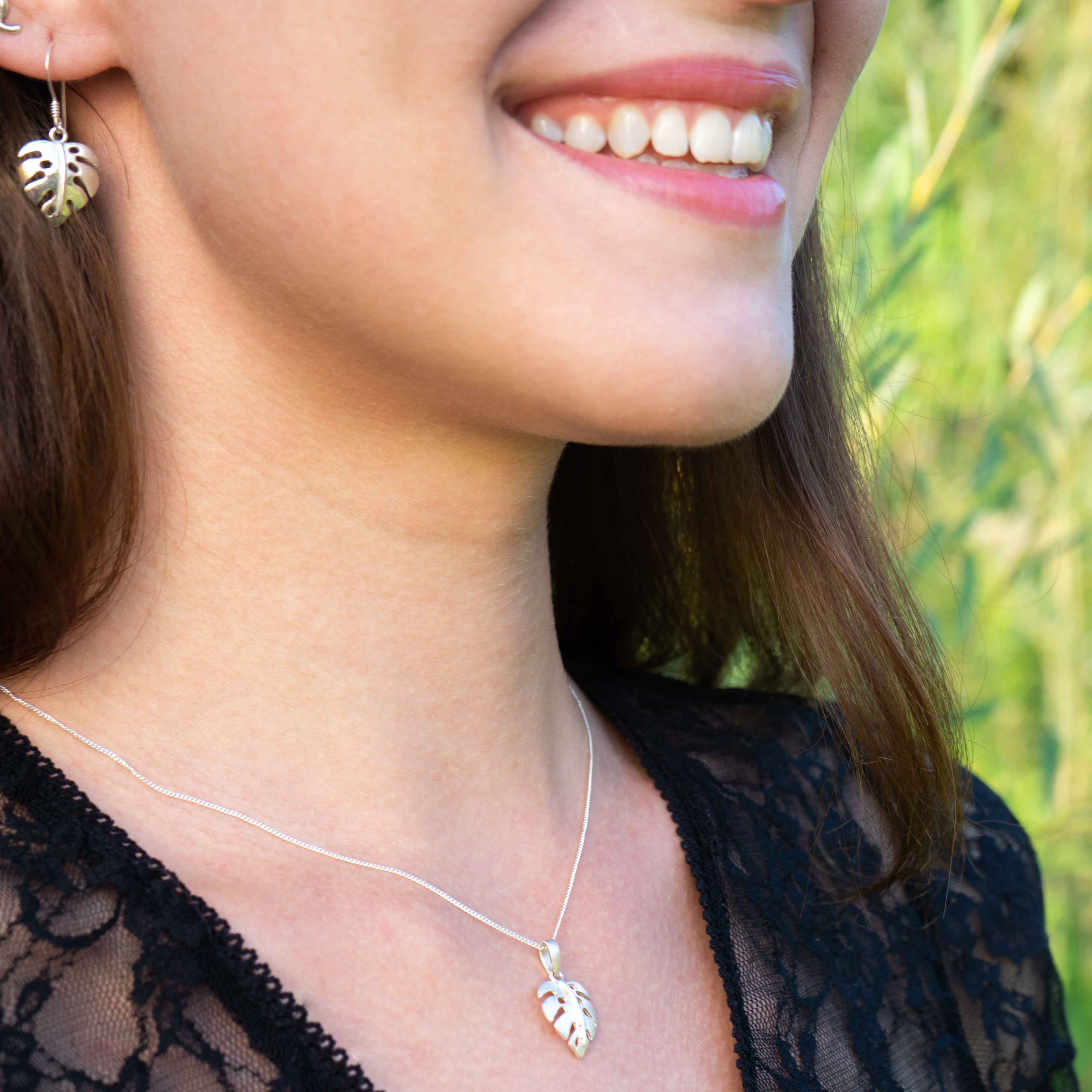 Monstera Necklace
