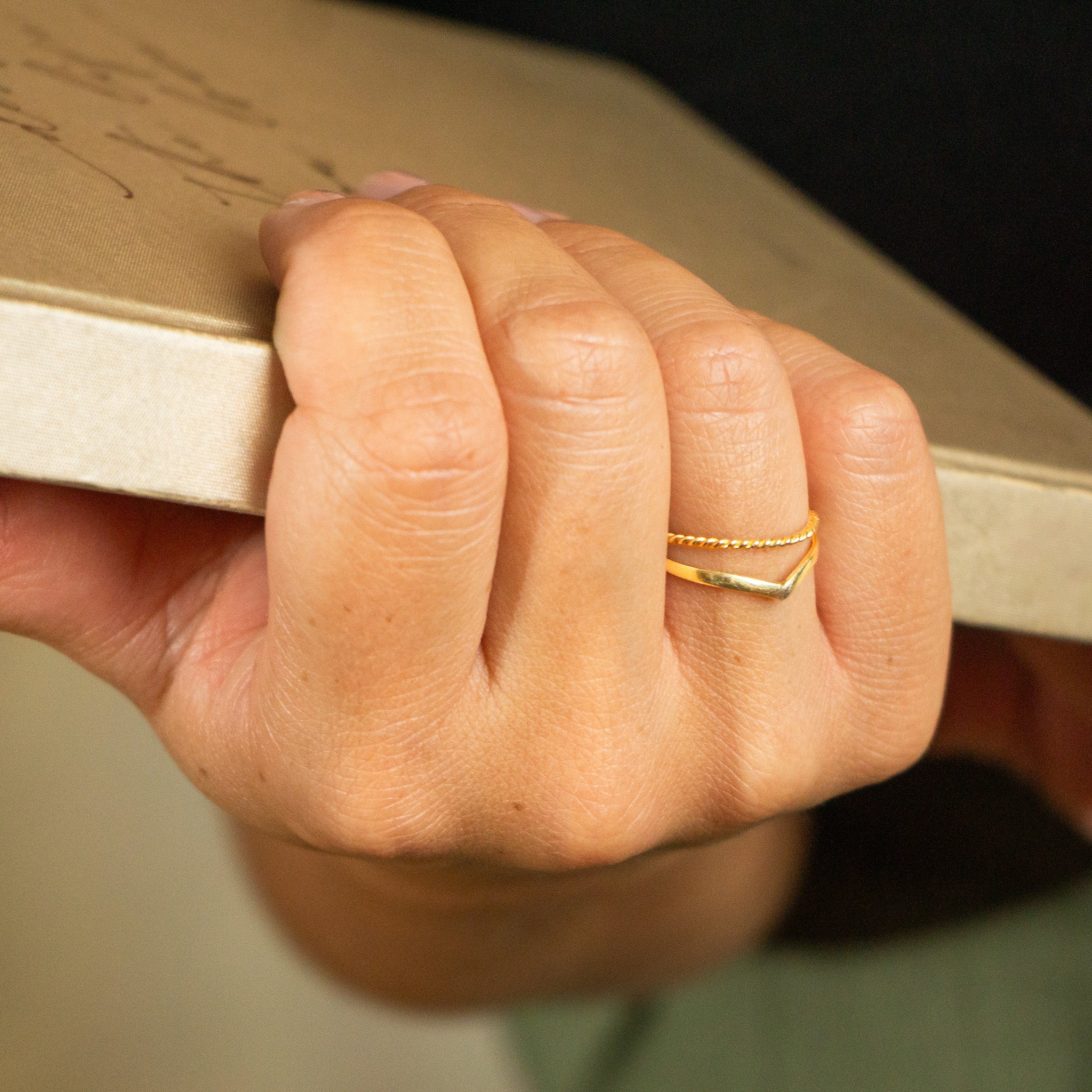 V Ring